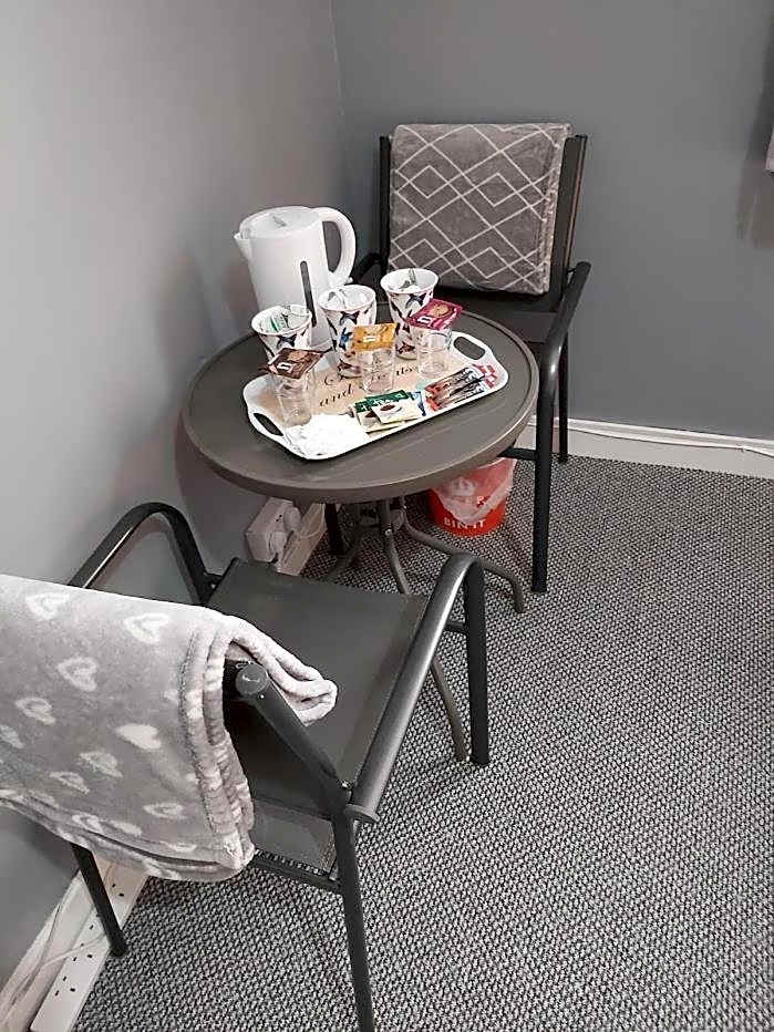 The Vale Apart Hotel