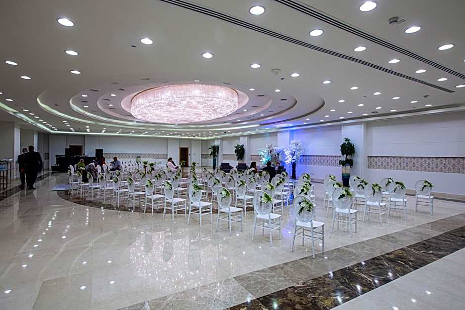 Triumph Luxury Hotel