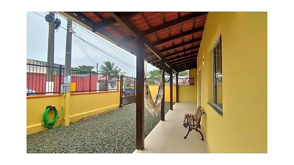 Casa Amarela - WIFi - Prox Praia e Beto Carrero