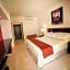 Hotel Holly