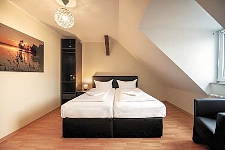 Double Room with Shared Bathroom