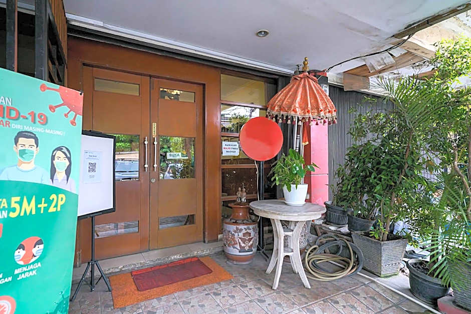 Urbanview Hotel 58 Bintaro by RedDoorz
