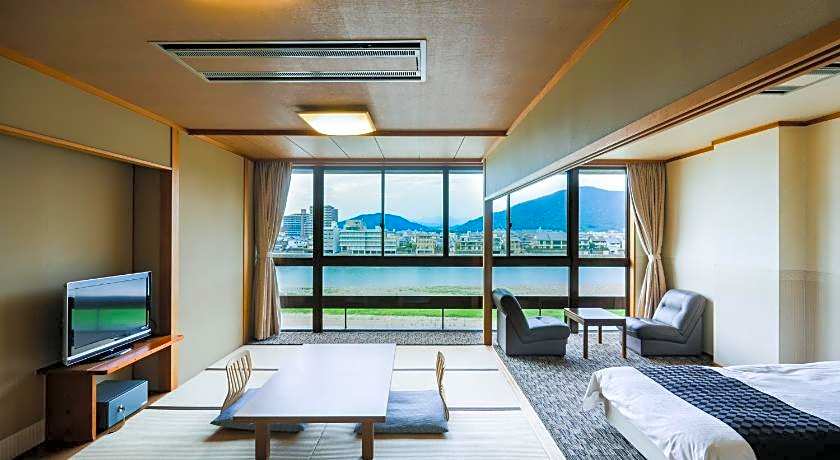 Nagaragawa Spa Hotel Park