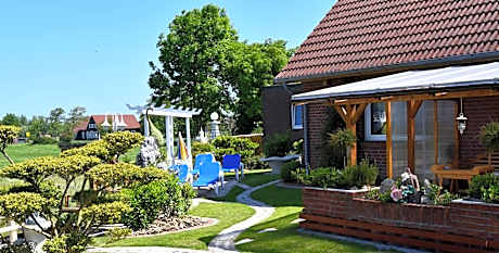 Garni Hotel-Pension Holum