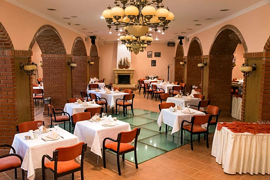 Caro Hotel