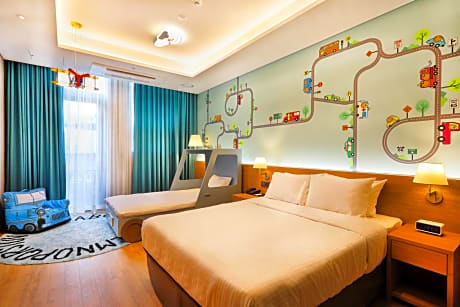 Kids Deluxe Room