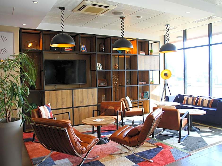 ibis Beauvais Aeroport