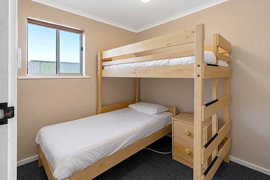 Arkana Motor Inn & Terrace Apartments