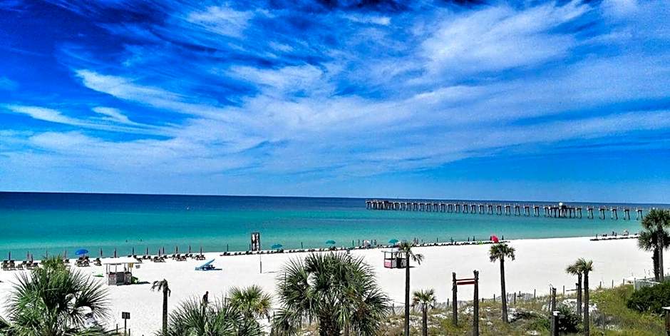 Ramada by Wyndham Panama City Beach / Beachfront