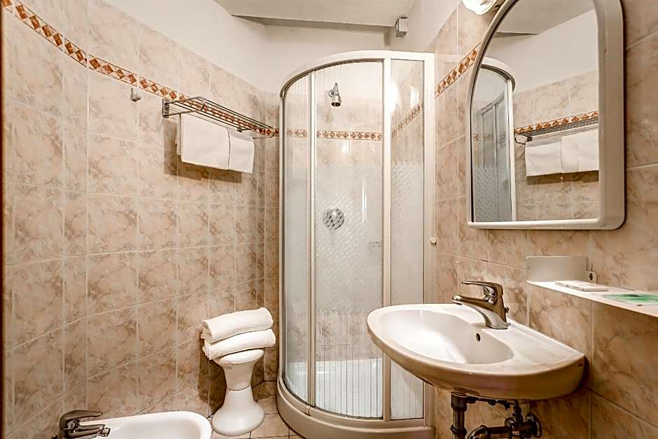 Hotel Arno Bellariva