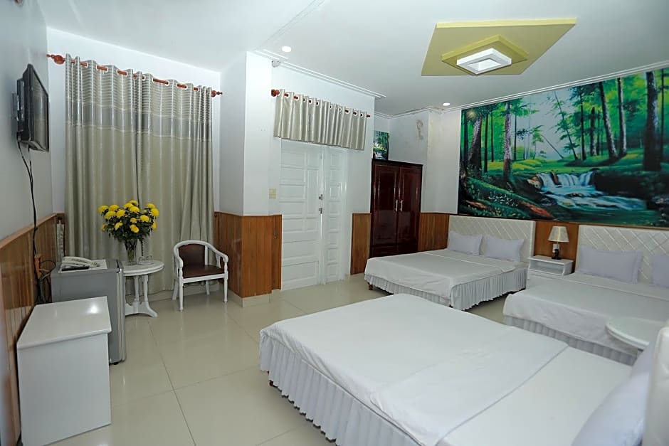 Thanh Long Hotel