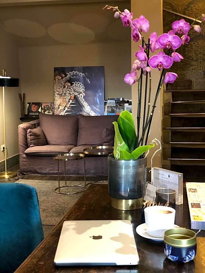Giuturna Boutique Hotel
