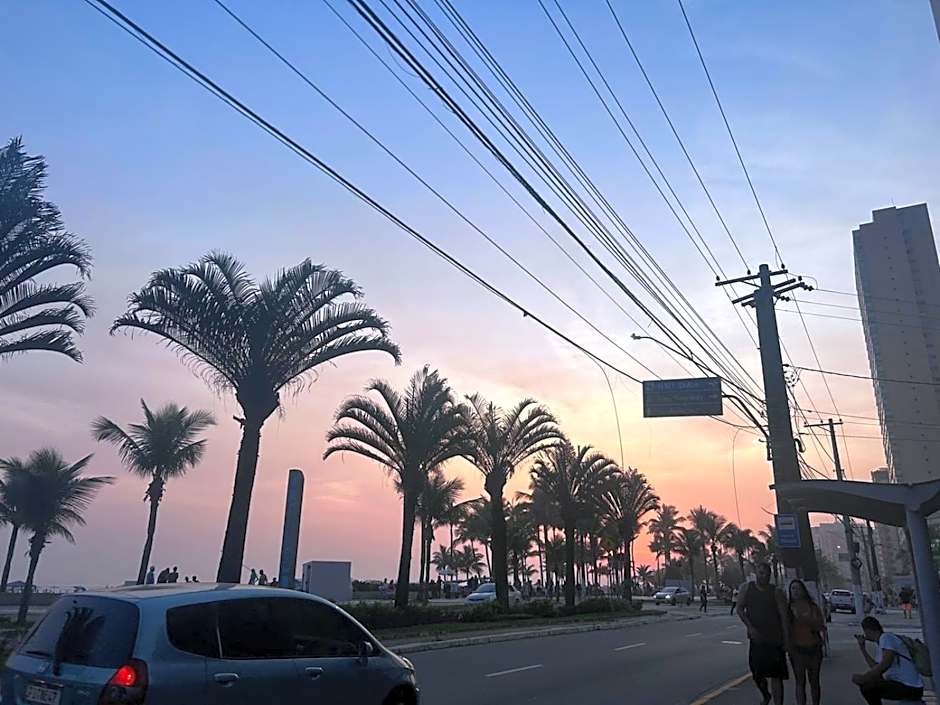 Apto 714 - Prédio em frente mar