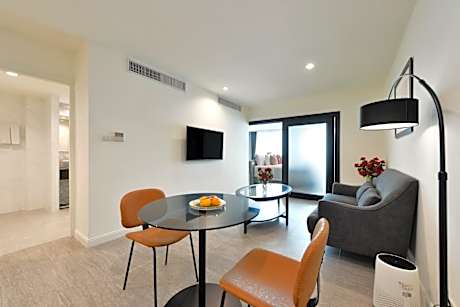 One Bedroom Suite King