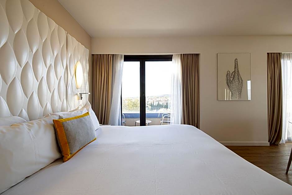 Renaissance by Marriott Aix-en-Provence Hotel