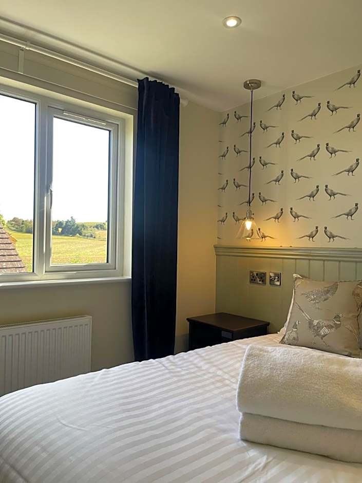 The Horseshoe and Castle