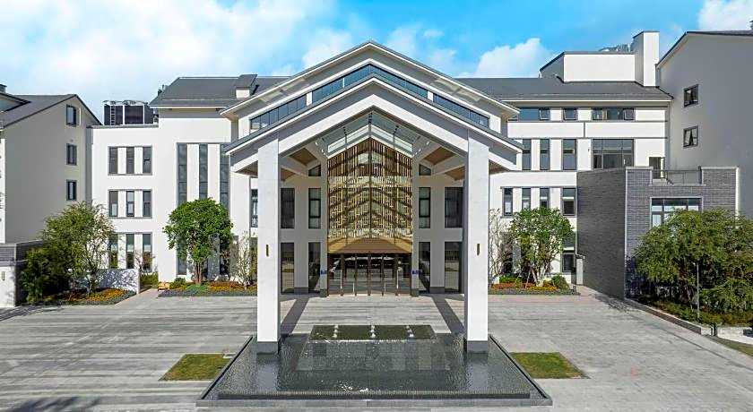 DoubleTree by Hilton Taizhou Shenxianju