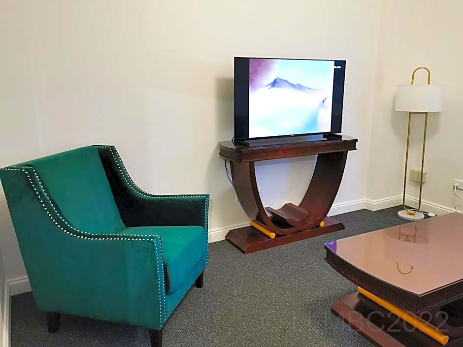 Adelaide Mansions Serviced Apartments