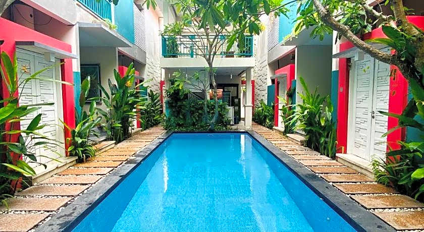 The Green Zhurga Suites