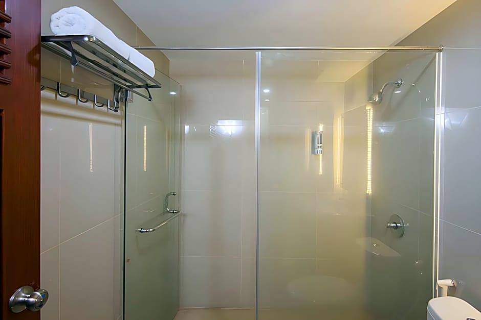 Collection O Gapura Hotel Near Parapat Penatapan Danau Toba