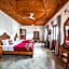 Tembo House Hotel