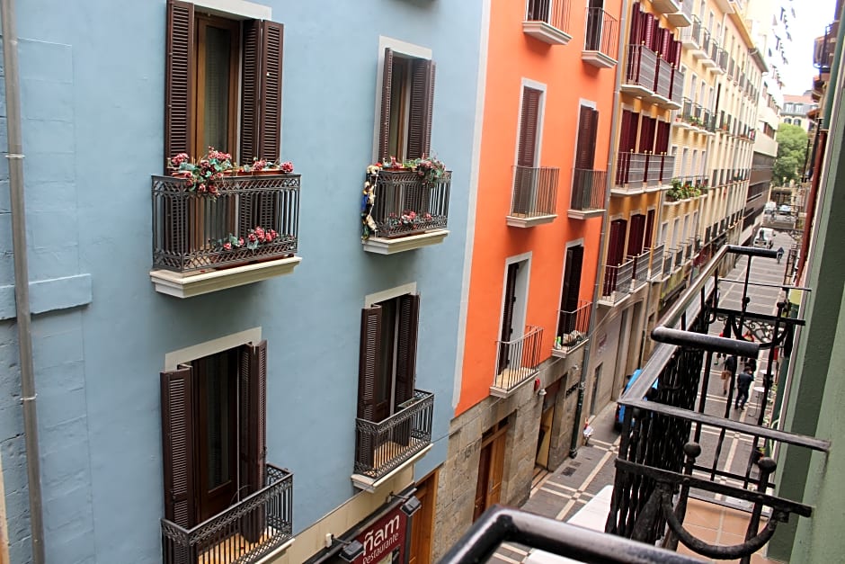 El Camino Urban Rooms