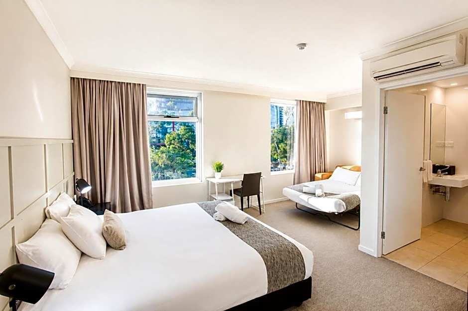 Woodroffe Hotel