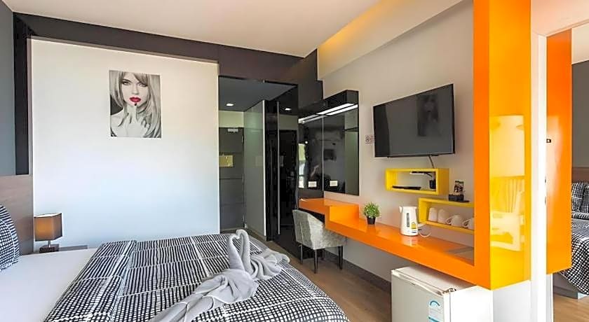 The Loft Seaside Sriracha Hotel