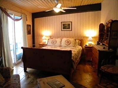 Stouffermill Bed & Breakfast
