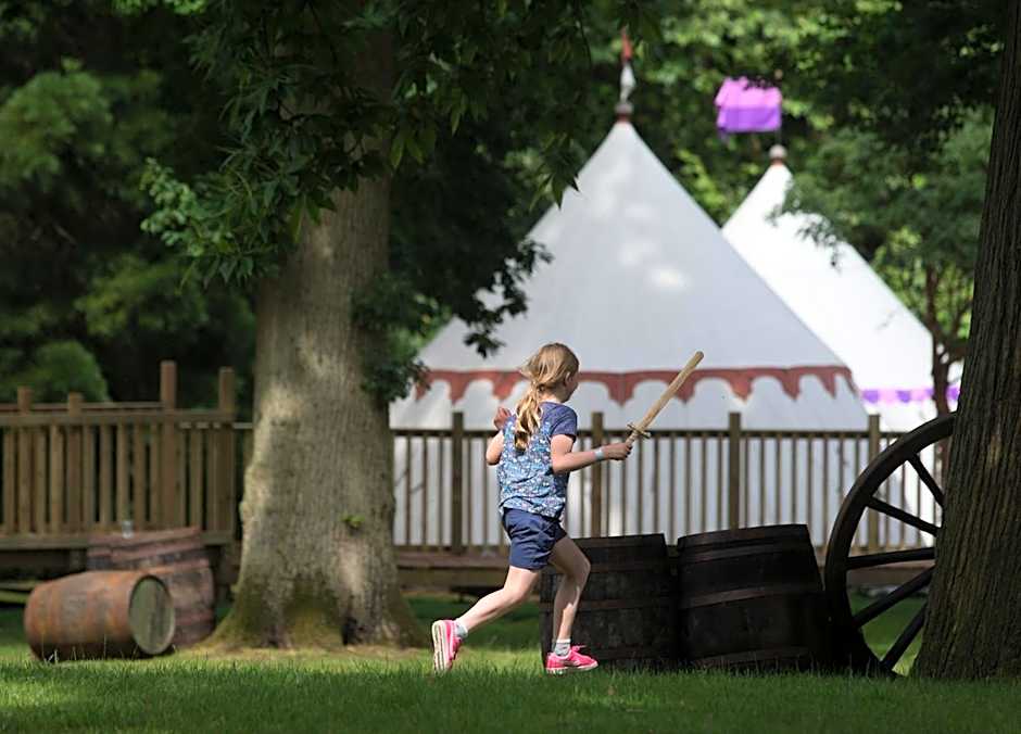 Warwick Castle Hotel & Knight's Village