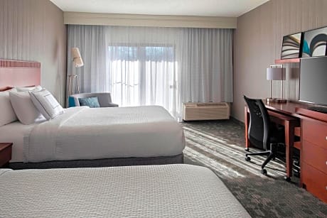 Standard, Guest Room, 2 Double, City View, Balcony