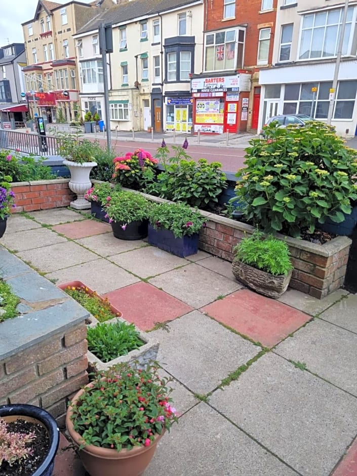 Sirocco Blues Guest House – Blackpool