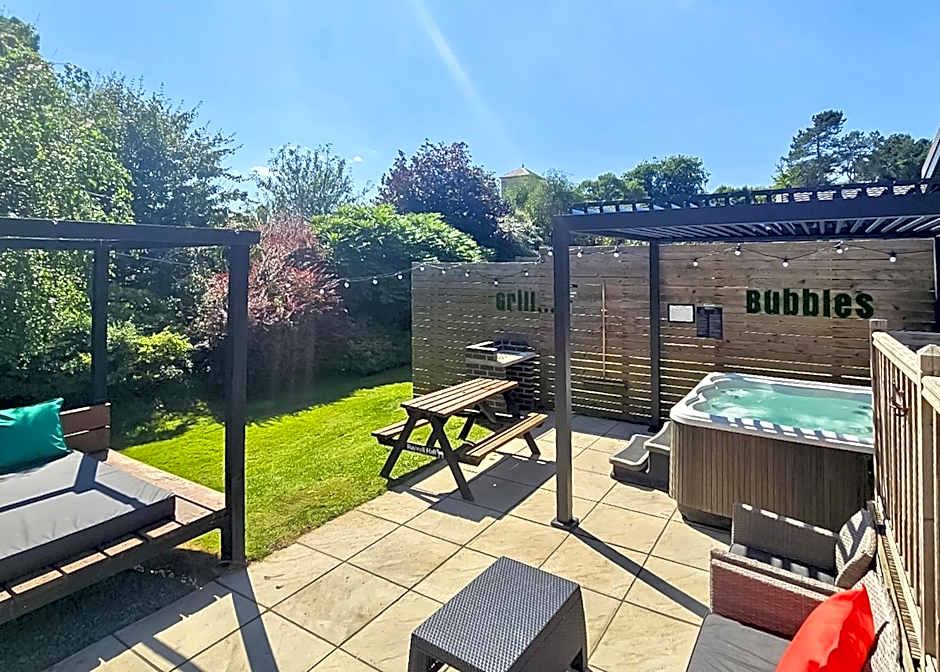 Raywell Hall Country Lodges