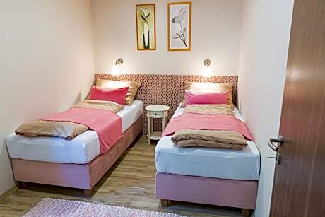 Family Room with Garden View