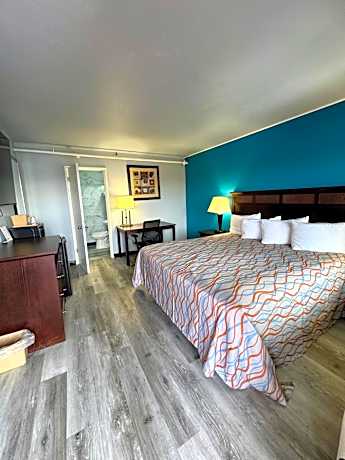 Deluxe King Room