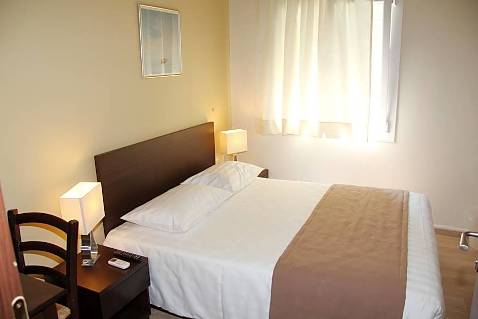 Rea Hotel