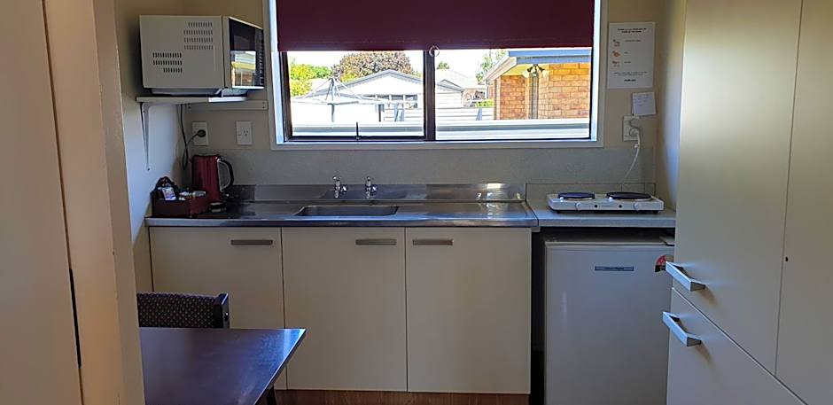 Commodore Motor Lodge