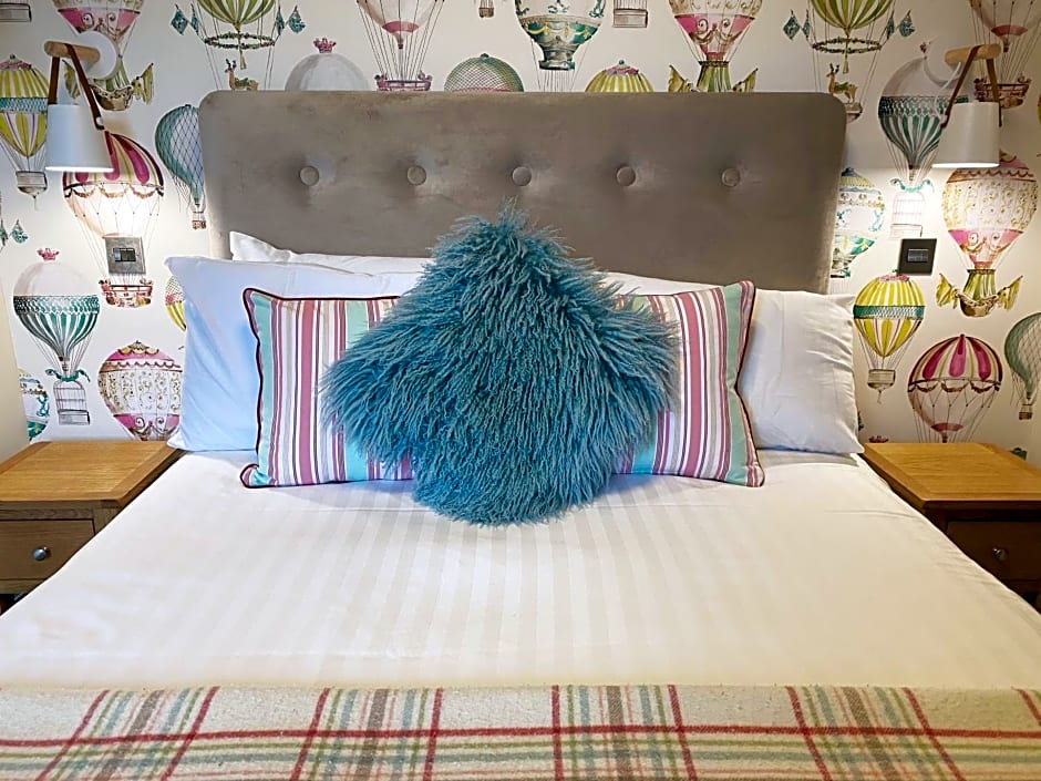 The Hive at Poppi-Red