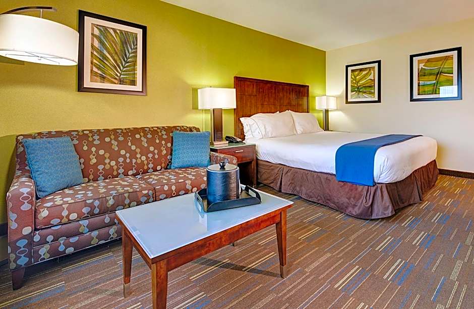 Holiday Inn Express San Diego South - National City By IHG