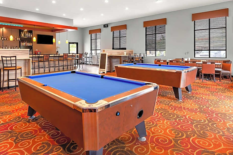 Best Western Saluki Inn