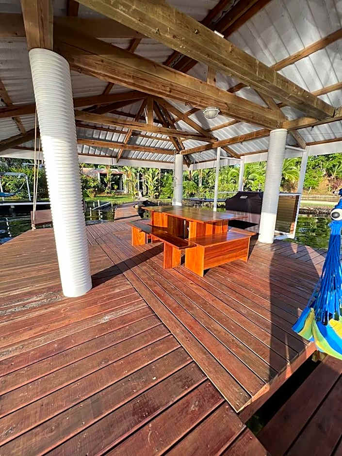 Akwaba Lodge Island Boutique Hotel