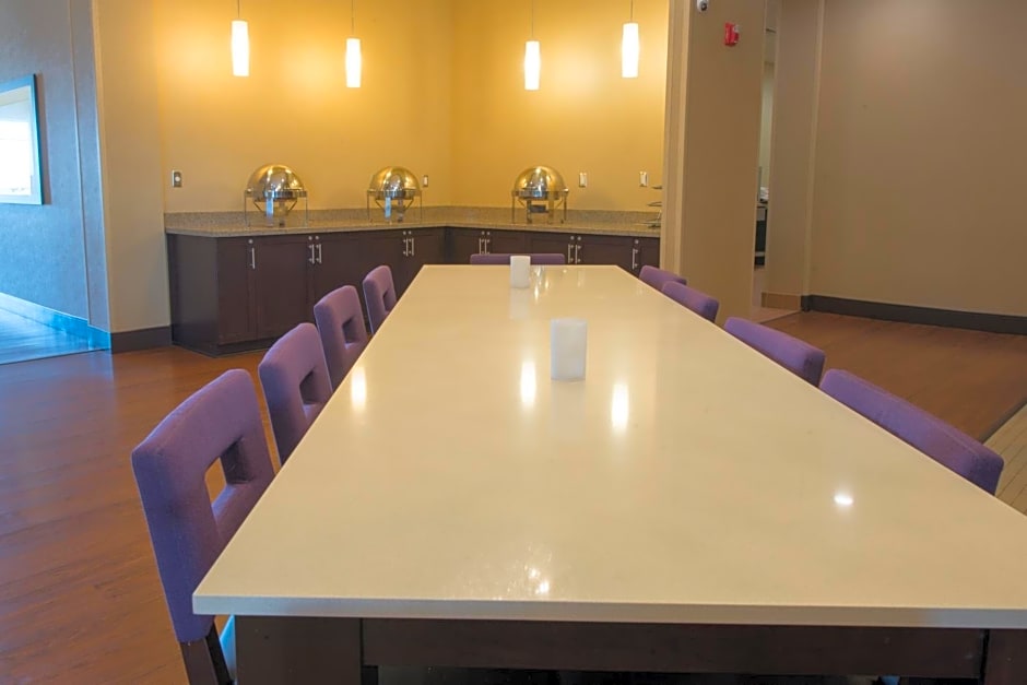Holiday Inn Bismarck By IHG