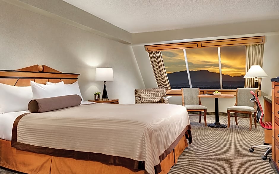 Luxor Hotel And Casino Las Vegas United States Rooms