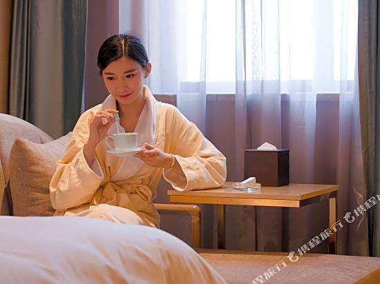 Tiangang Xiyue Hotel (Ningbo Haishu Railway Station Lishe International Airport Branch)