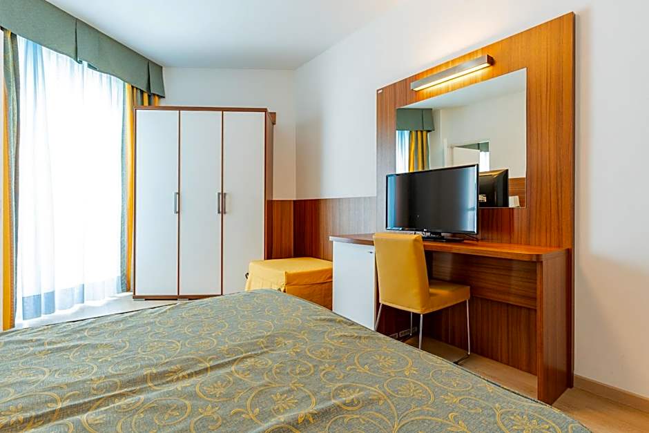 Hotel Touring