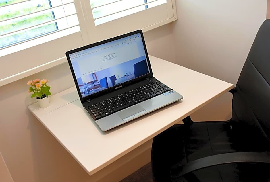 Apple Tree Place B&B