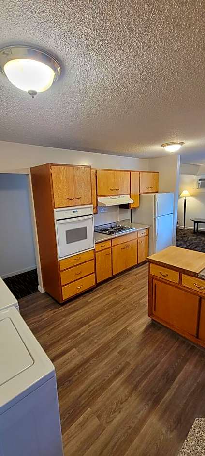 Recreation Inn and Suites Kelowna