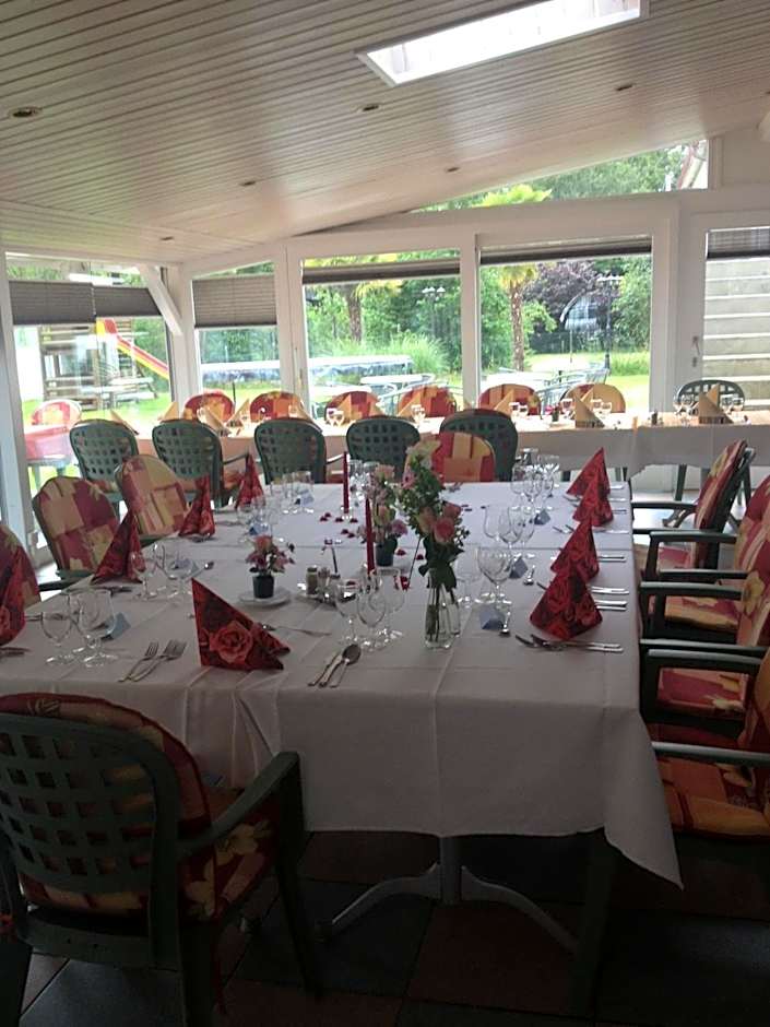 Hôtel du Port - Free Parking - Breakfast included