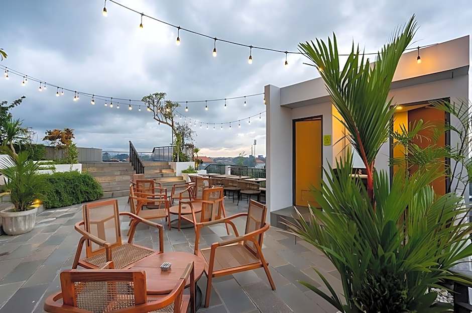 RV Hotel Gianyar