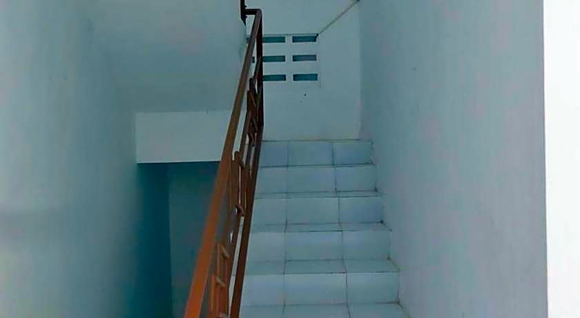 RedDoorz near GOR UNY